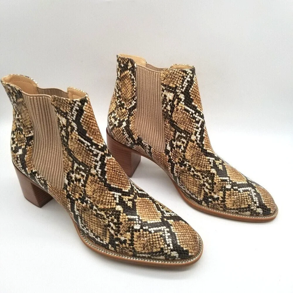 Vince Camuto Jentilliy Snake Print‎ Chelsea Boots 5.5 M